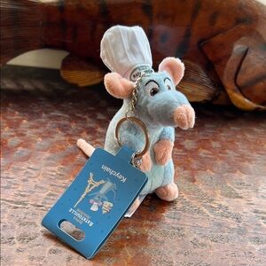 NWT DISNEY PARKS CHEF REMY'S RATATOUILLE
ADVENTURE PLUSH KEYCHAIN NEW WITH TAG